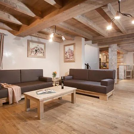 Monaco For 10 People In Istria With 65 M2 Private Pool, Large Garden & * Svetvinčenat